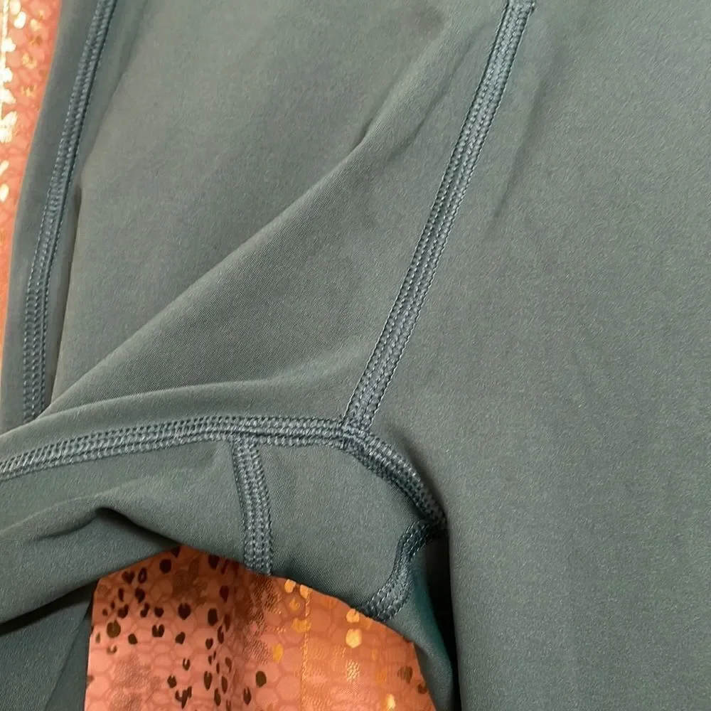 PINK Victorias Secret teal green active leggings with phone pocket, size S NWOT - Picture 4 of 6